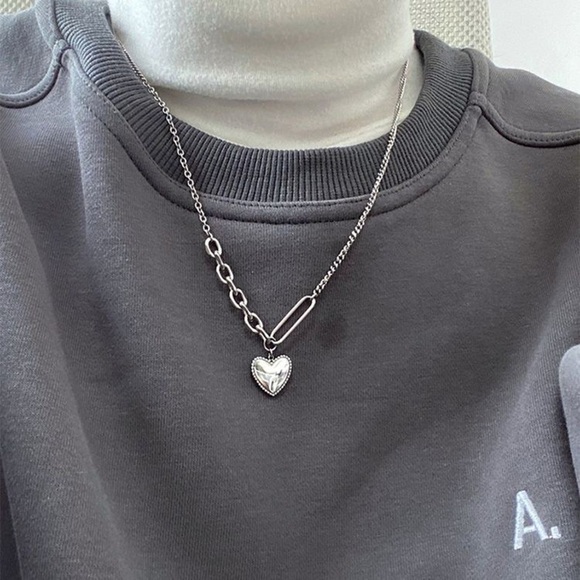 Simple Heart Pendant Necklace, Titanium Steel 18k gold plating, Silver - Picture 3 of 7